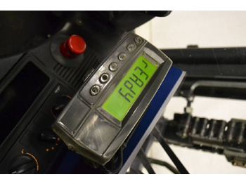 : фото в шапке страницы