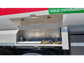 Грузовик-цистерна SCANIA P370: фото 4 Грузовик-цистерна SCANIA P370: фото 4