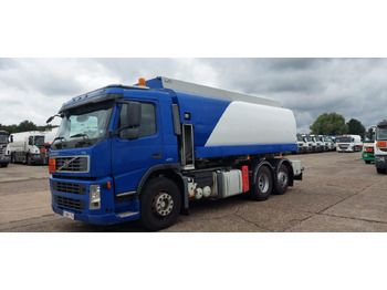 Грузовик-цистерна VOLVO FM