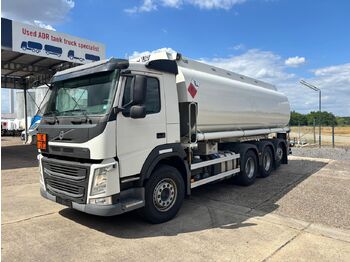 Грузовик-цистерна VOLVO FM