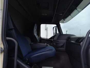 Грузовик-цистерна Volvo FM: фото 4