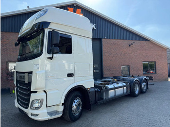 Грузовик-контейнеровоз/ Сменный кузов DAF XF 480