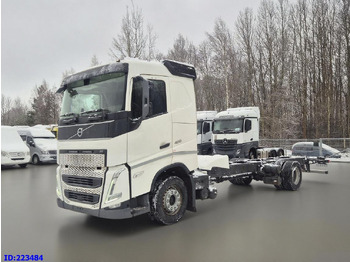 Грузовик-шасси VOLVO FH13 420