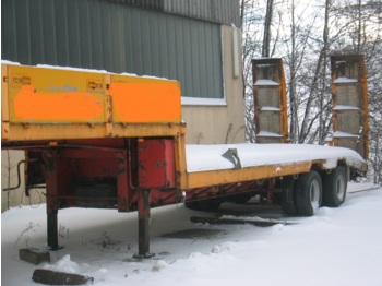 Низкорамный полуприцеп для транспортировки тяжёлой техники SCHWARZMÜLLER: фото 1