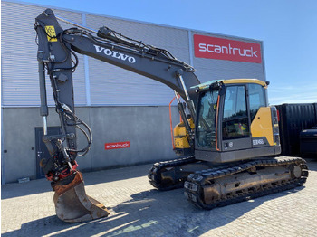 Гусеничный экскаватор VOLVO ECR145