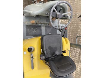 Мини-самосвал Wacker Neuson 3001: фото 3 Мини-самосвал Wacker Neuson 3001: фото 3