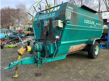 Кормораздатчик