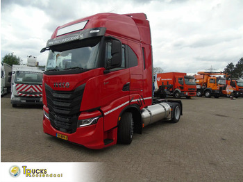 Тягач IVECO S-WAY
