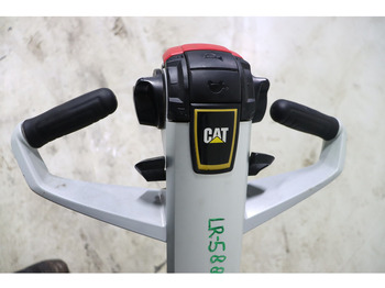 Штабелер Caterpillar NSP14: фото 2 Штабелер Caterpillar NSP14: фото 2