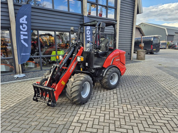 Компактный фронтальный погрузчик MANITOU MLA 3-25H miniloader: фото 2