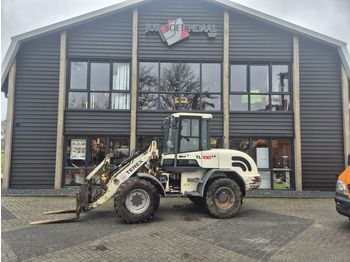Колёсный погрузчик TEREX