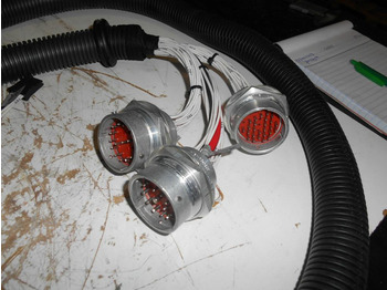 Новый Кабели/ Провода для Строительной техники Case 76077923 -: фото 2