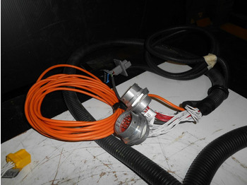 Новый Кабели/ Провода для Строительной техники Case 76077923 -: фото 3