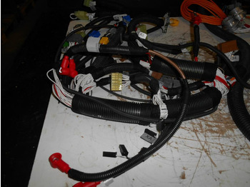 Новый Кабели/ Провода для Строительной техники Case 76077923 -: фото 4