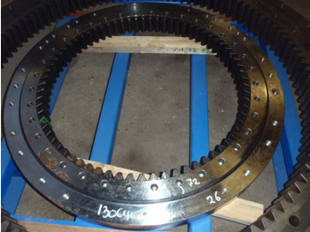 Поворотное кольцо CASE