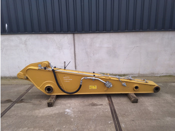 Стрела CATERPILLAR