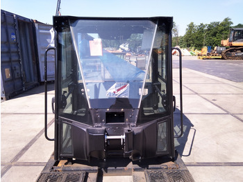 Кабина CATERPILLAR