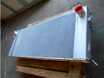 Радиатор HITACHI