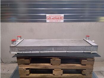 Радиатор HITACHI