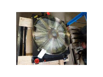 Радиатор NEW HOLLAND