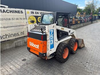 Мини-погрузчик с бортовым поворотом BOBCAT