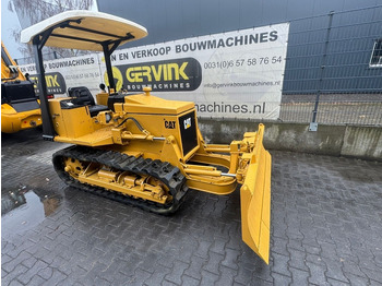 Бульдозер CATERPILLAR