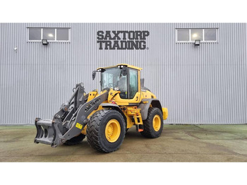 Колёсный погрузчик VOLVO L90H