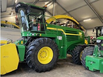 Кормоуборочный комбайн JOHN DEERE 7780