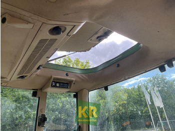 Трактор JOHN DEERE 6110