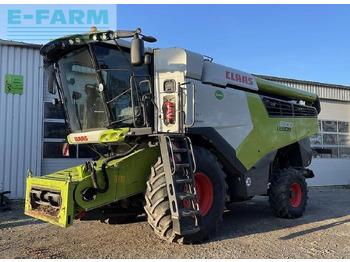 Зерноуборочный комбайн CLAAS Lexion