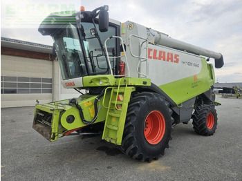 Зерноуборочный комбайн CLAAS Lexion