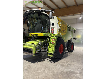 Зерноуборочный комбайн CLAAS Lexion 670