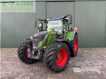Трактор FENDT 724 Vario