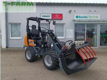 Мини-экскаватор GIANT