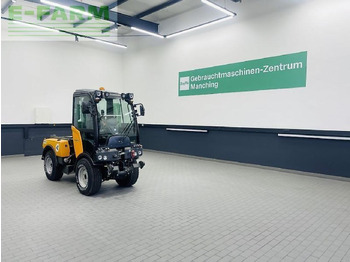 Трактор HOLDER