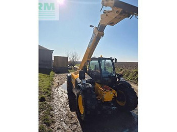 Телескопический погрузчик JCB