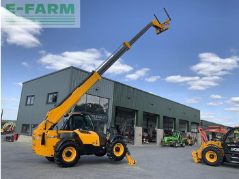 Телескопический погрузчик JCB