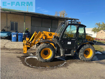 Телескопический погрузчик JCB