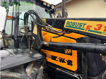 Трактор JCB