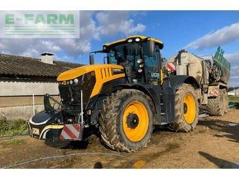 Трактор JCB