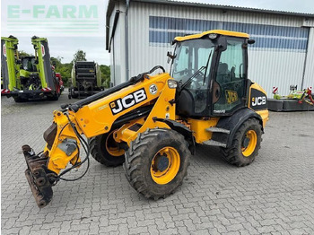 Колёсный погрузчик JCB TM220