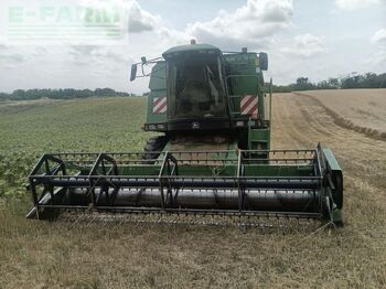 Зерноуборочный комбайн JOHN DEERE 2256
