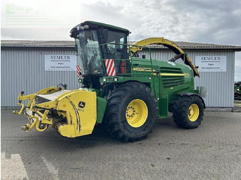 Кормоуборочный комбайн JOHN DEERE 7500