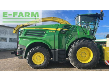 Кормоуборочный комбайн JOHN DEERE 8400