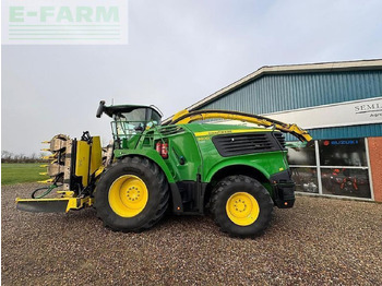 Кормоуборочный комбайн JOHN DEERE