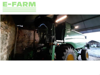 Зерноуборочный комбайн JOHN DEERE T550