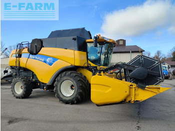 Зерноуборочный комбайн NEW HOLLAND CX series