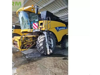 Зерноуборочный комбайн NEW HOLLAND CR9080