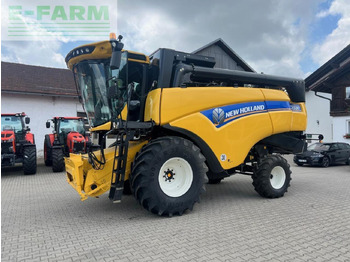 Зерноуборочный комбайн NEW HOLLAND CX series
