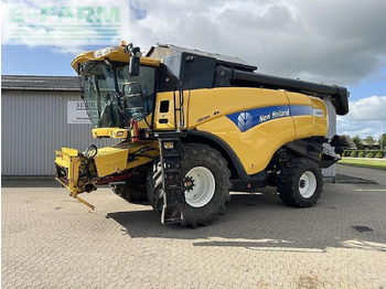 Зерноуборочный комбайн NEW HOLLAND CX series